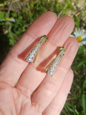 Elegáns 14 k fülbevaló gyöngyökkel