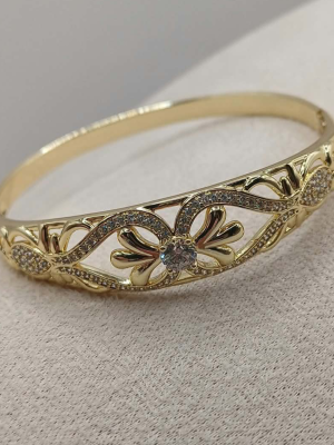 Elegáns köves karperec